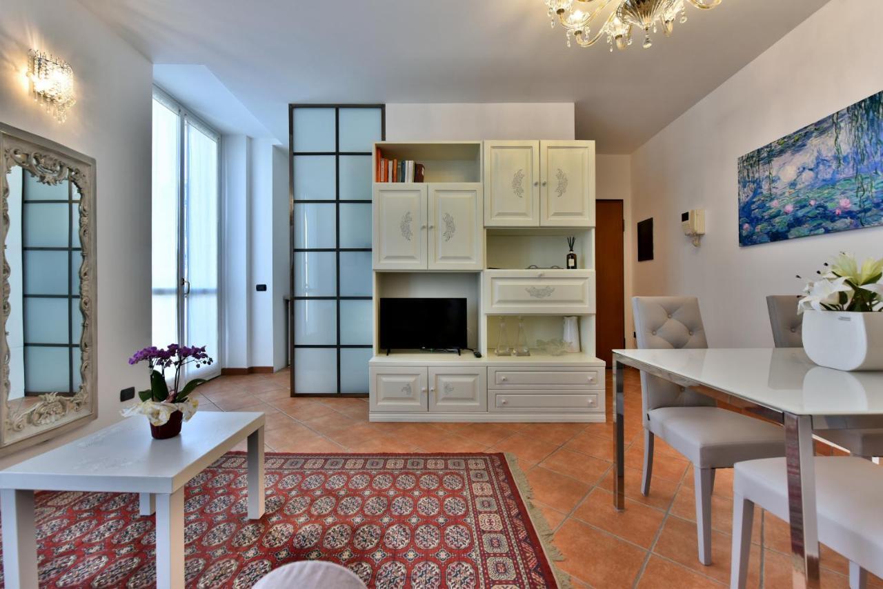 Pontaccio22 Apartment- Brera Centro Storico ミラノ エクステリア 写真